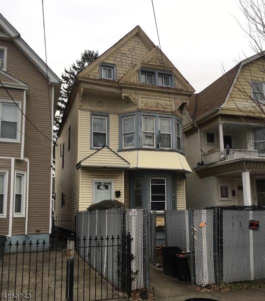 253 N 7Th St - Photo 1