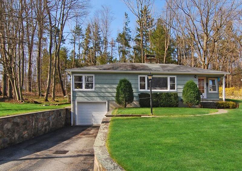 8 W Windy Bush Ln - Photo 1