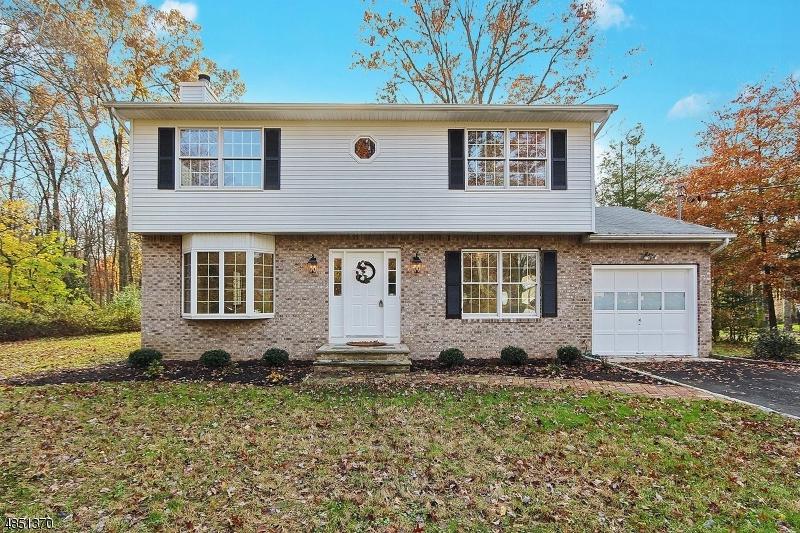 77 Maple Ave - Photo 1