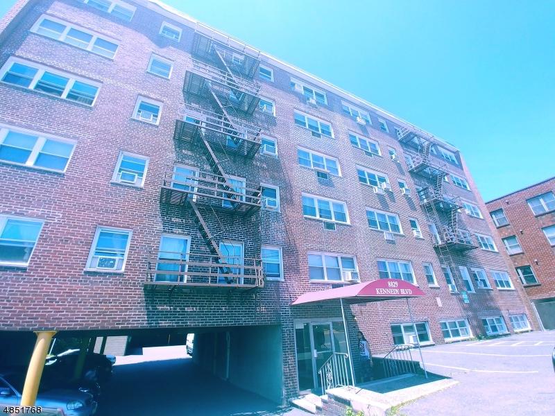 8829 Kennedy Blvd - Photo 1