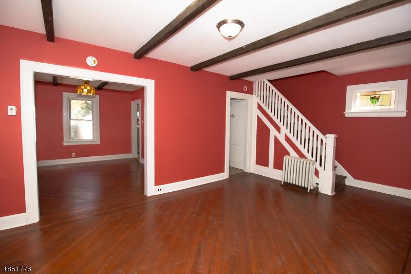 16 Beechwood Pl - Photo 1
