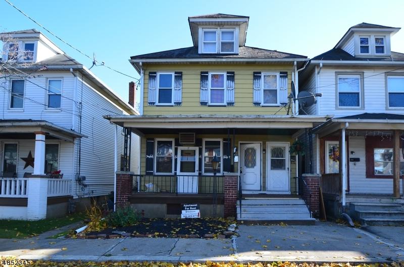 270 Irwin St - Photo 1