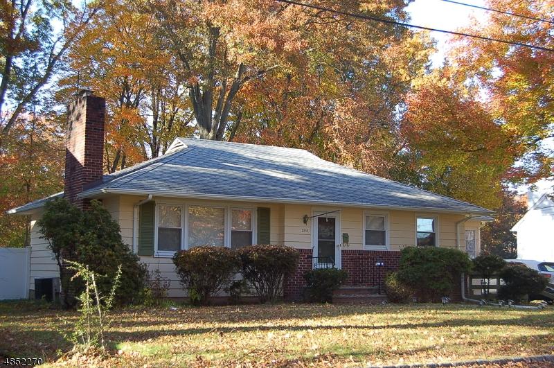 205 Muriel Ave - Photo 1