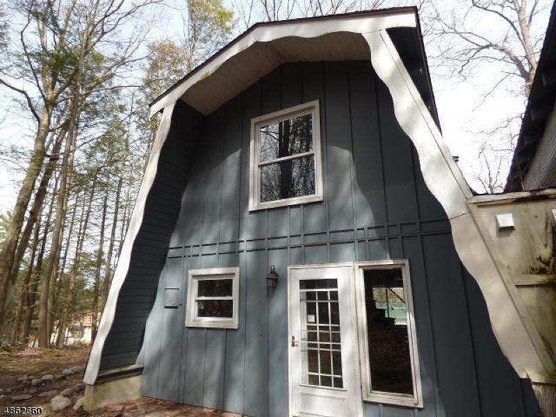 105 Hemlock Hl - Photo 1