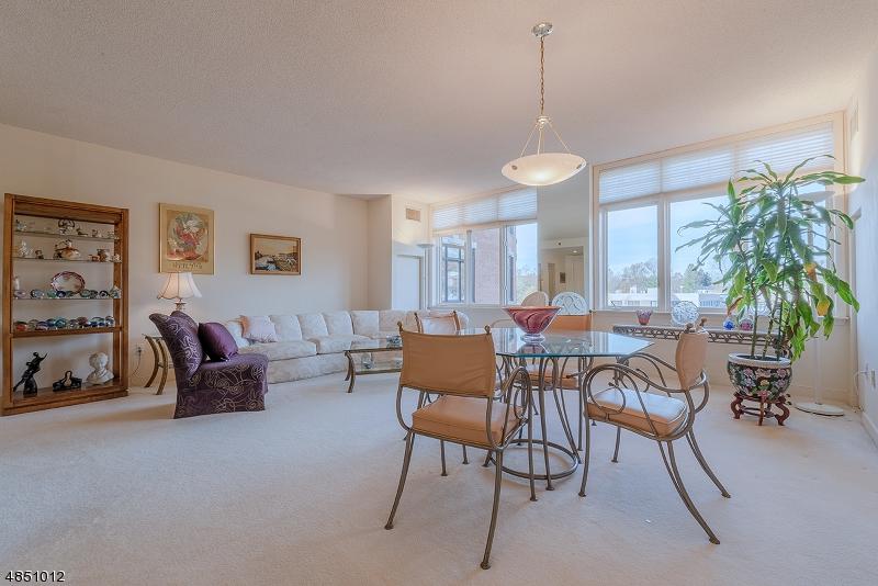 616 S Orange Ave, 7F - Photo 1