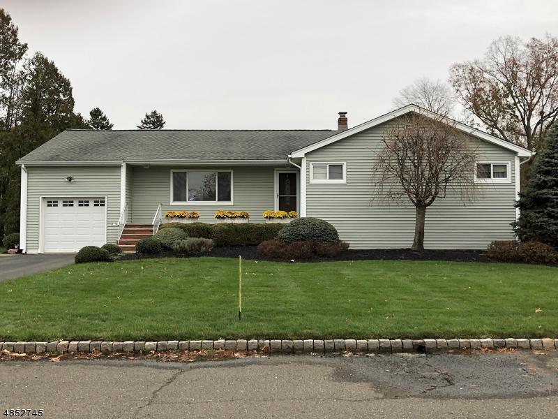 8 Vine St - Photo 1