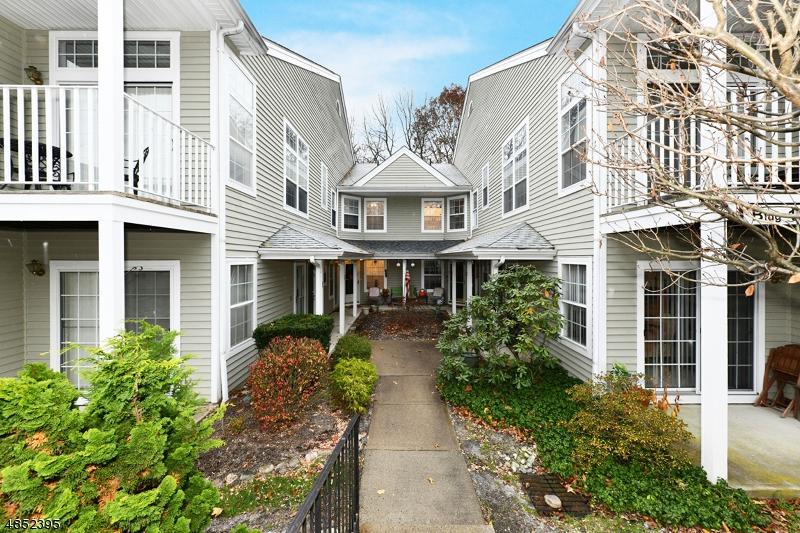 1167 Richmond Rd - Photo 1