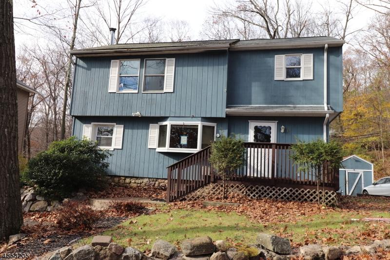 13 Clubhouse Ave - Photo 1