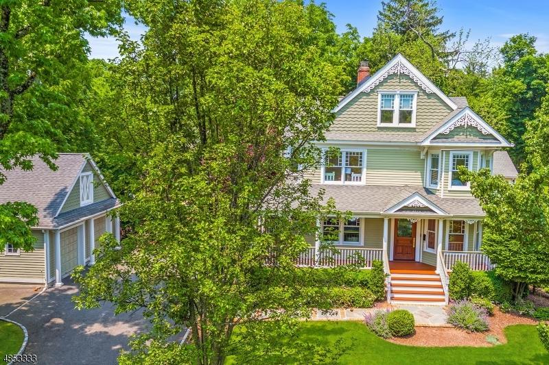 15 Marion Ave - Photo 1