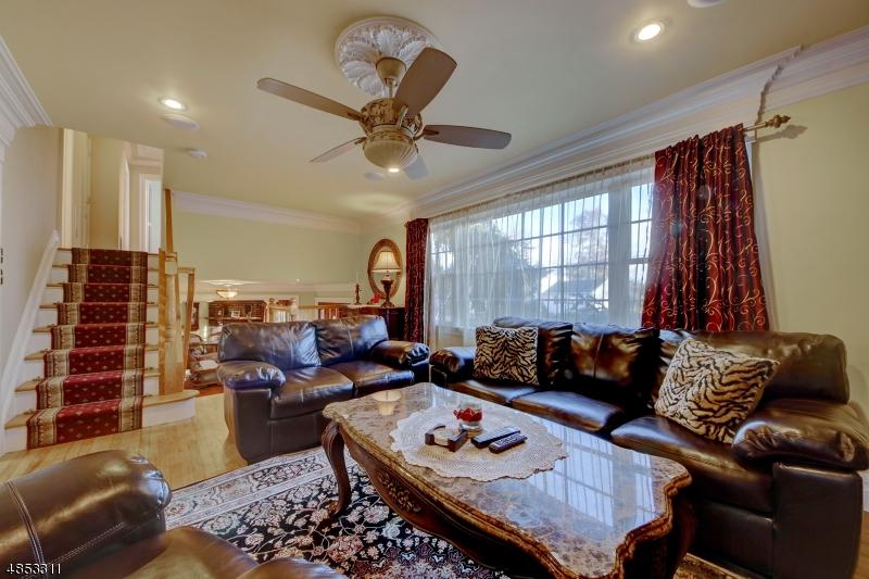11 Braemar Dr - Photo 1