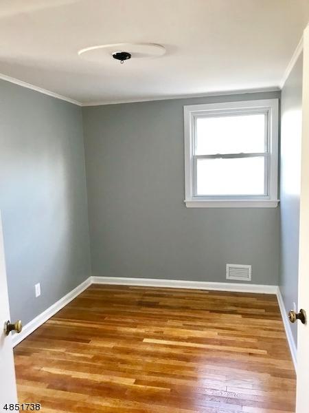 23 Gates Ave - Photo 1