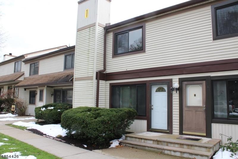 110 Stonegate Ln - Photo 1