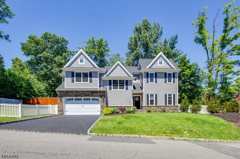 4 Girard Ave - Photo 1