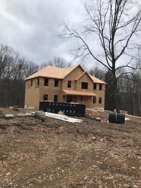 26 Mary Ave - Photo 1