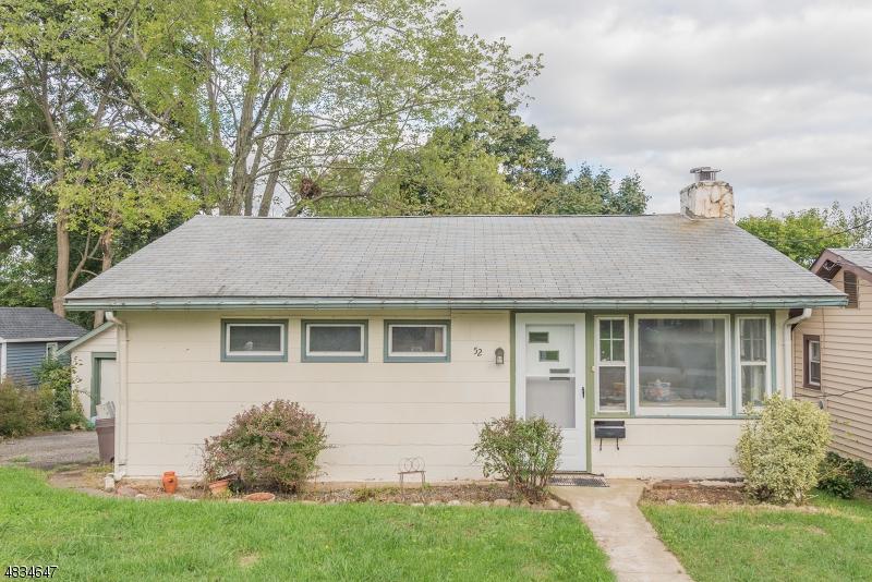 52 Nokomis Ave - Photo 1