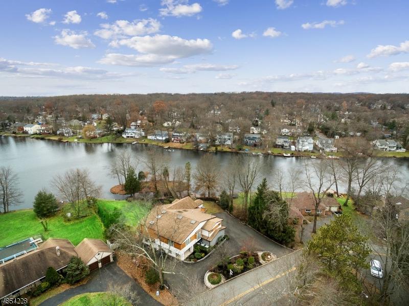 115 E Lake Dr - Photo 1
