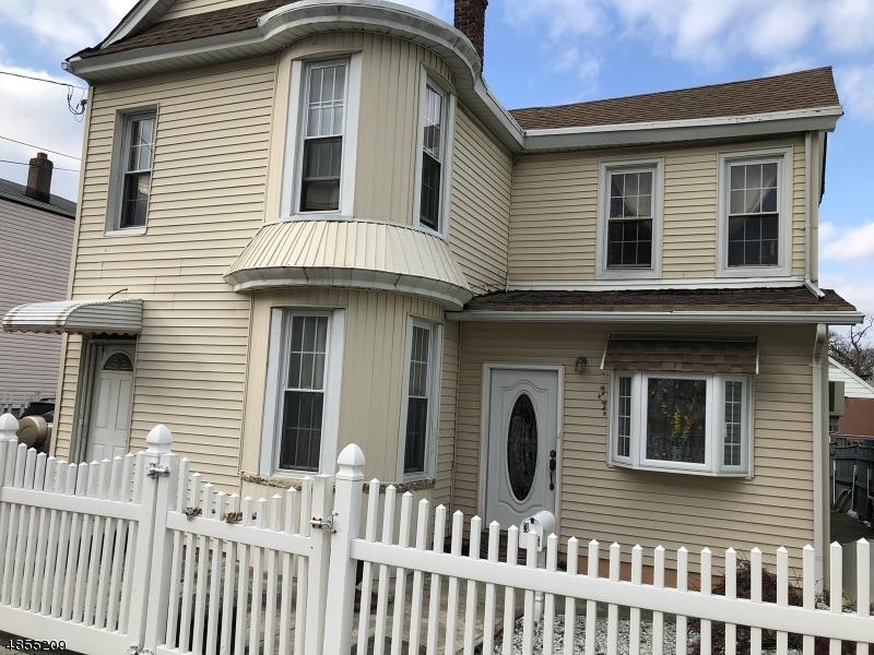 386 Highland Ave - Photo 1