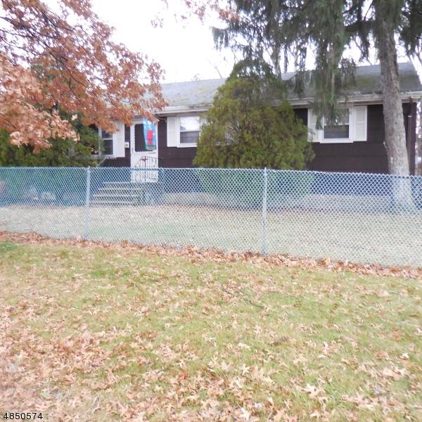 60 Canal St - Photo 1