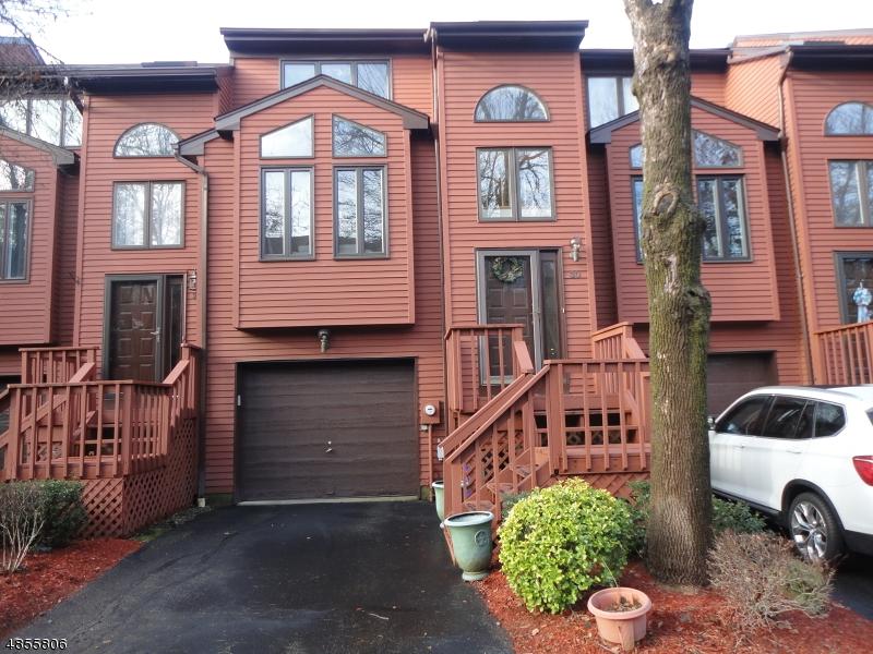 30 Sherry Ln - Photo 1