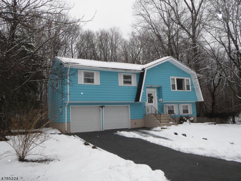 35 Hemlock Ave - Photo 1