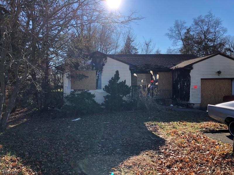 76 Garbarino Ave - Photo 1