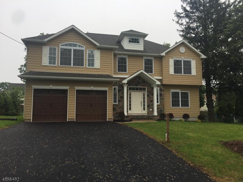 153 Chestnut St - Photo 1