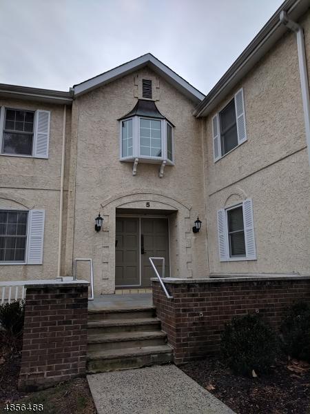 5 Heritage Drive - Photo 1