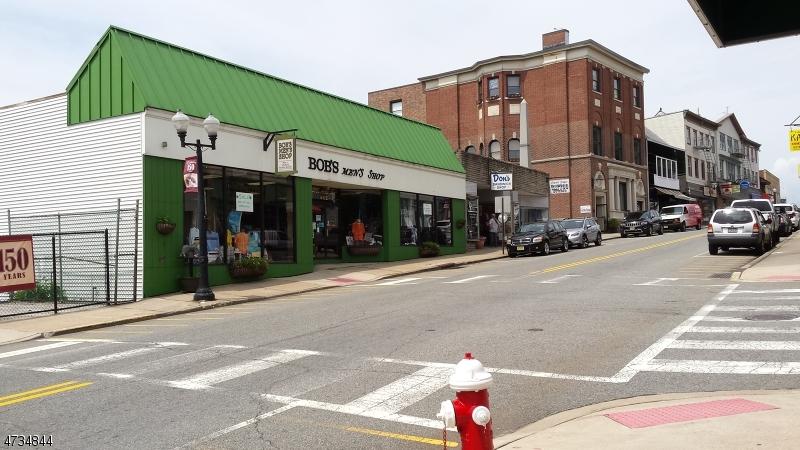 602 Main St - Photo 1