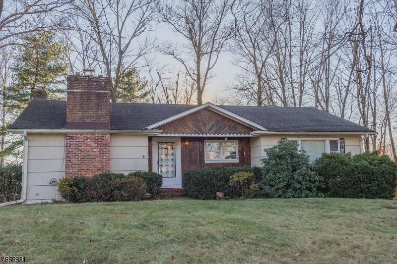 43 Hilltop Cir - Photo 1