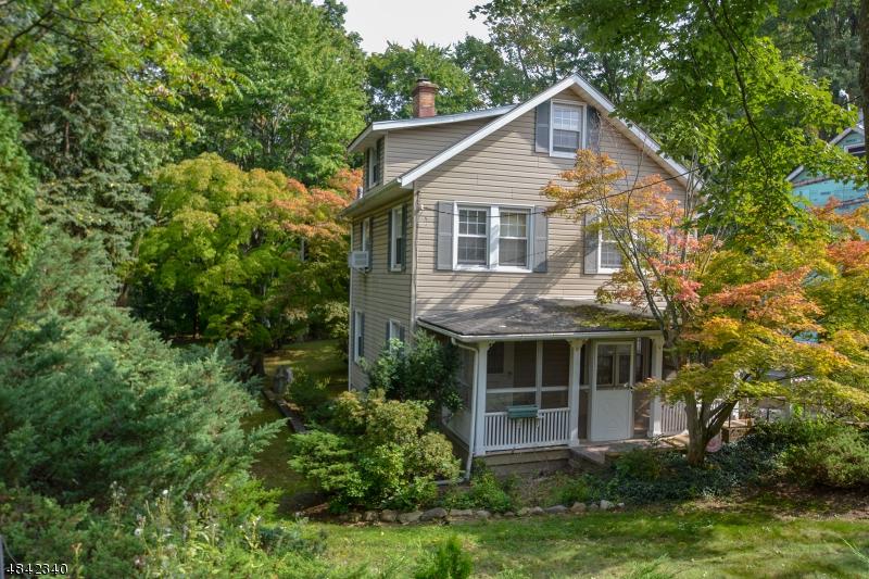 45 Washington Pl - Photo 1