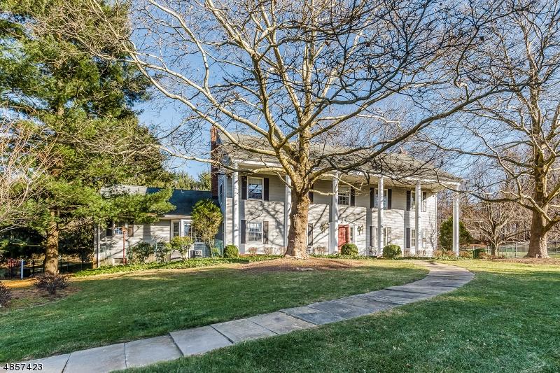 81 Roebling Rd - Photo 1