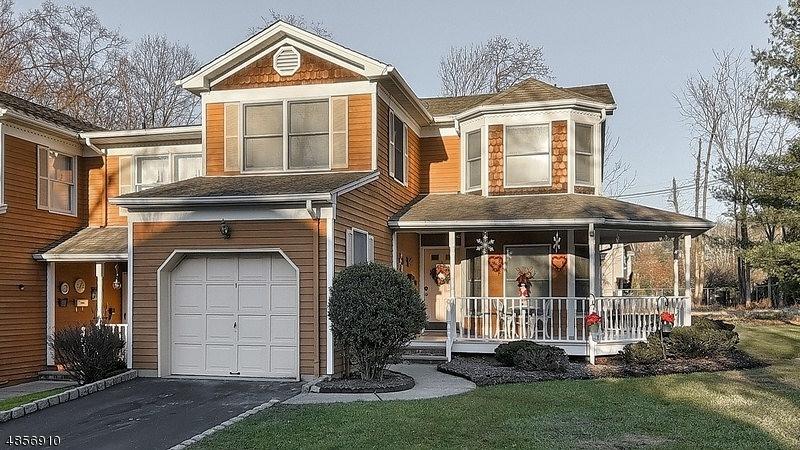 1 Paradise Place C0001 - Photo 1