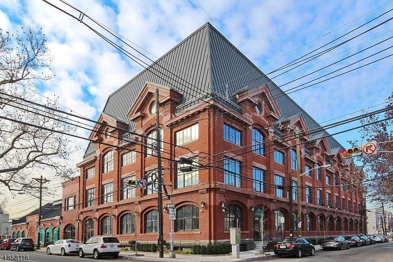 225 Mcwhorter St - Photo 1