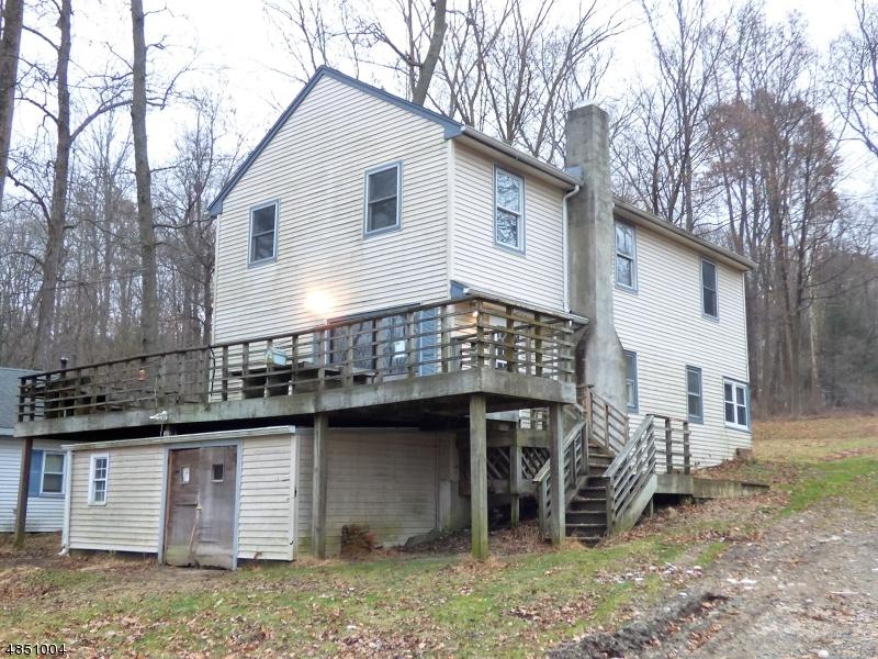 54 Lakeview Ave - Photo 1