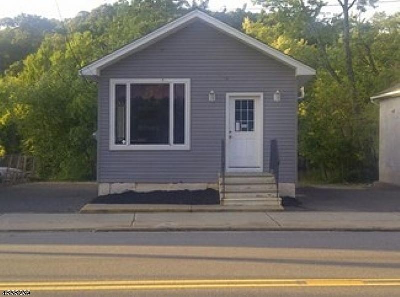 952 Mcbride Ave - Photo 1