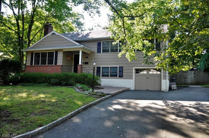 178 Center Ave - Photo 1