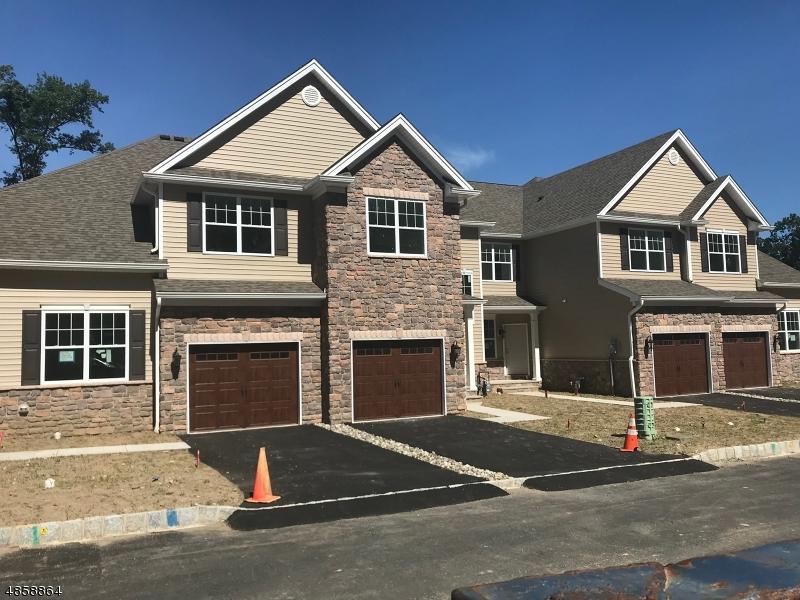19 Pleasant Valley Way - Photo 1