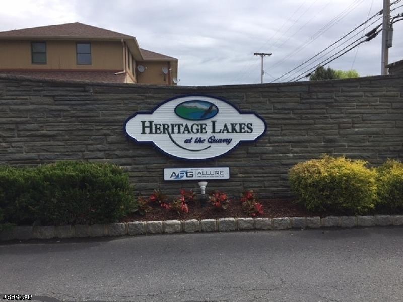 16 Heritage Ln - Photo 1