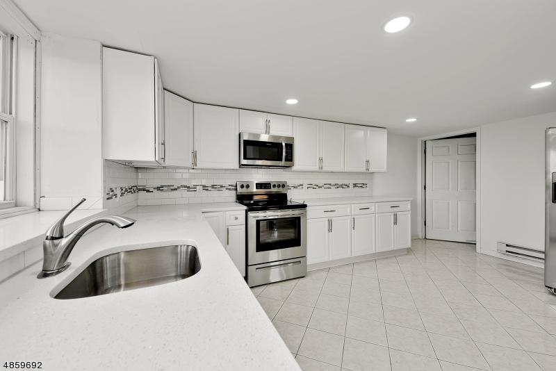 39 Harrison St - Photo 1