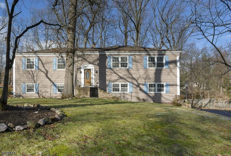 49 Woodland Ave - Photo 1