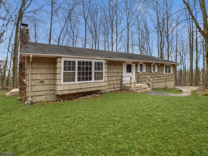 9 Somerset Dr - Photo 1
