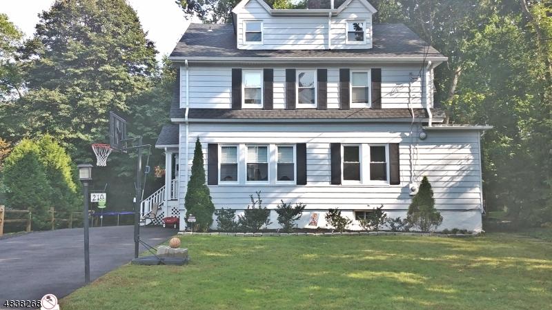 210 Hampton St - Photo 1