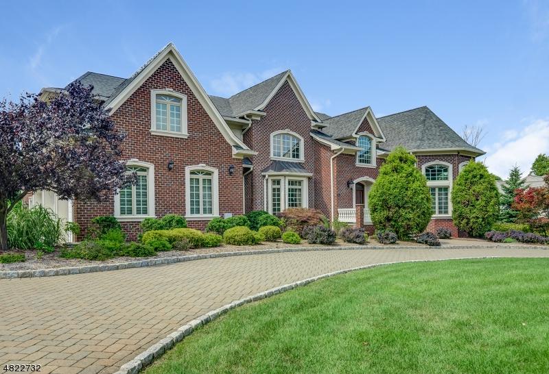 15 Lafayette Dr - Photo 1