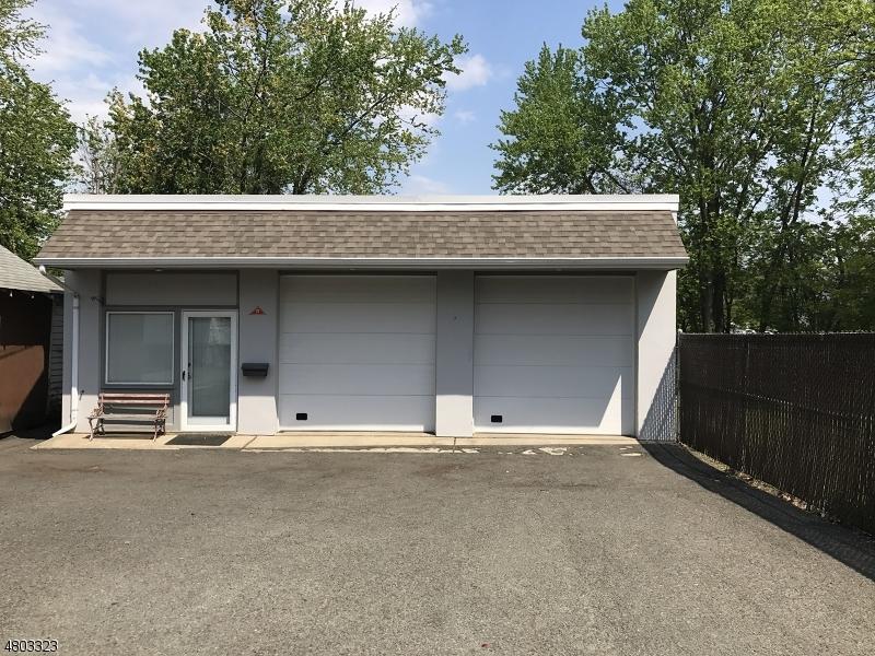 702 W South Ave - Photo 1