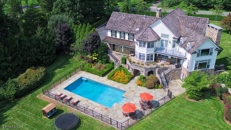 7 Dogwood Dr - Photo 1