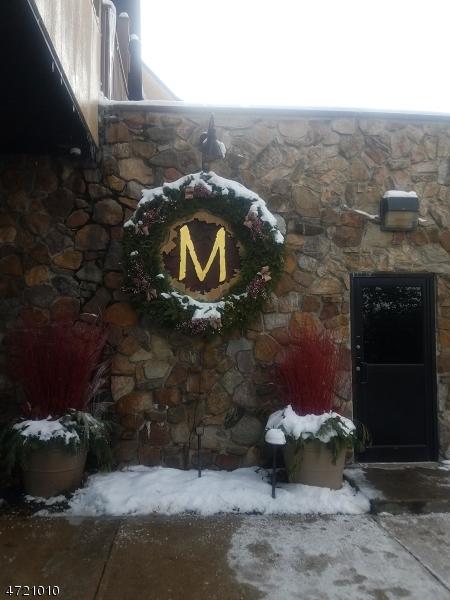 2 Chamonix Dr Unit 102 - Photo 1
