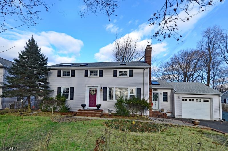 1201 Rahway Ave - Photo 1
