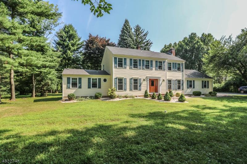 702 Deerfield Ln - Photo 1