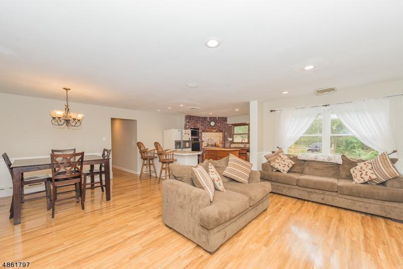 54 Davenport Ave - Photo 1