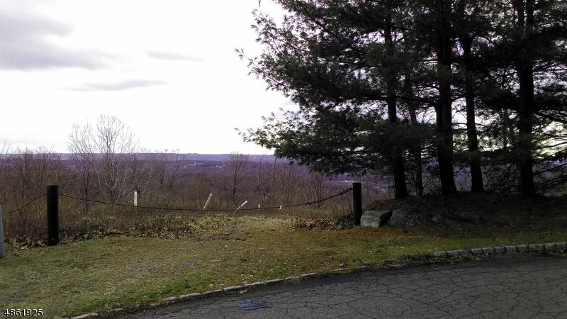 18 Elizabeth Dr - Photo 1